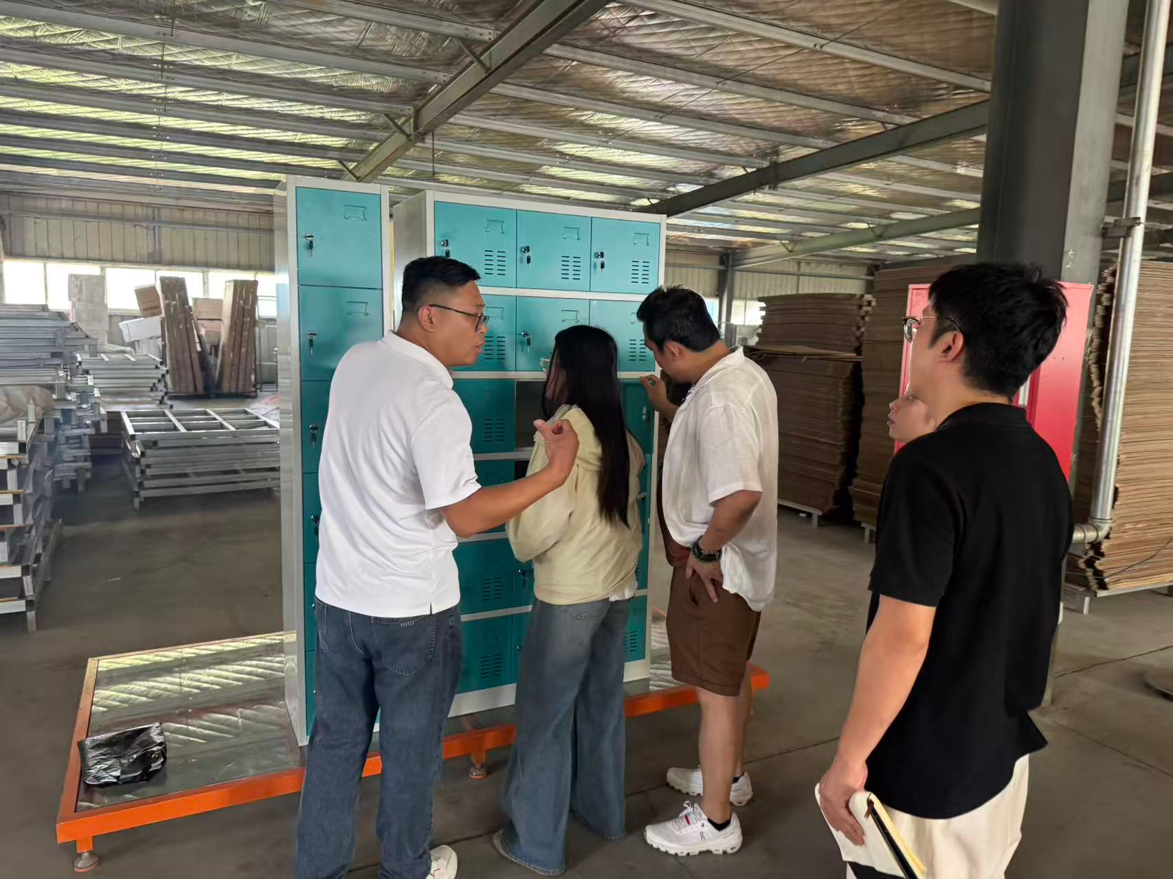 Deepening Sino-Thai Foreign Trade Cooperation: Thai Clients Visit Our Company